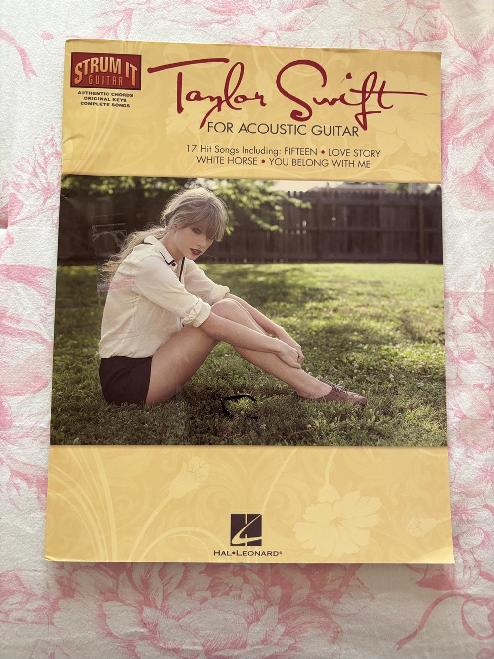 Taylor Swift Acoustic Guitar Songbook